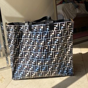 Fendi Shopping X Joshua Vides! In great condition! Comes with dust bag & ID card